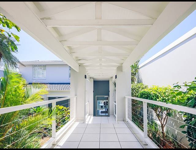 4 BEDROOM HOUSE FOR SALE IN UMHLANGA CENTRAL